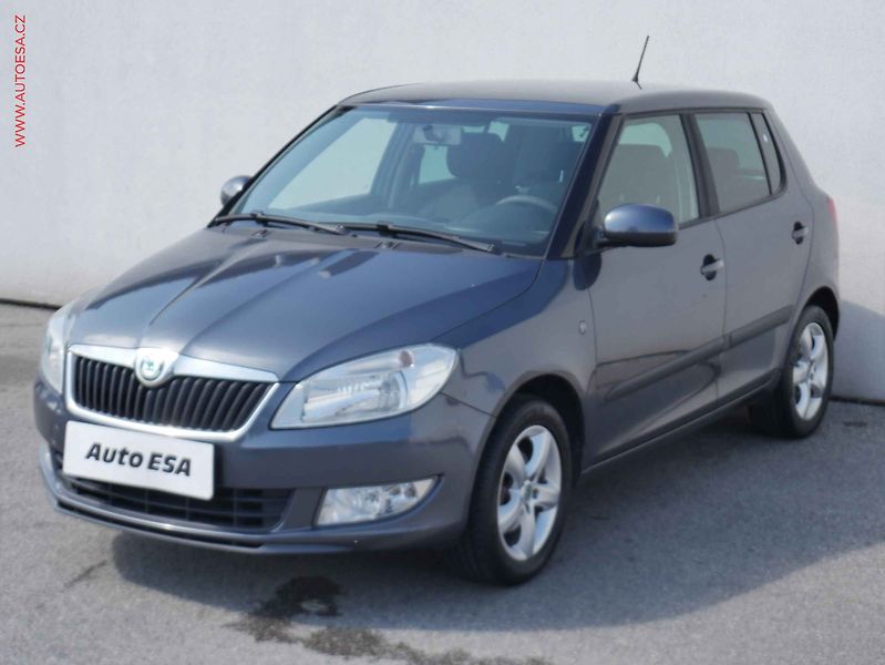 Škoda Fabia (2012) 1.2 12V, ČR, servis.kniha, AC - fotka 3 z 12