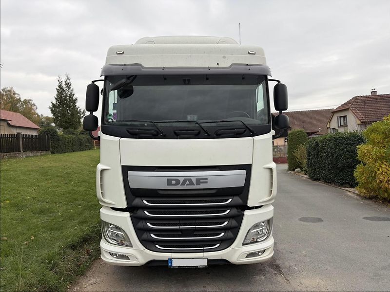DAF XF (2017) 106.460 hydraulika - fotka 2 z 14