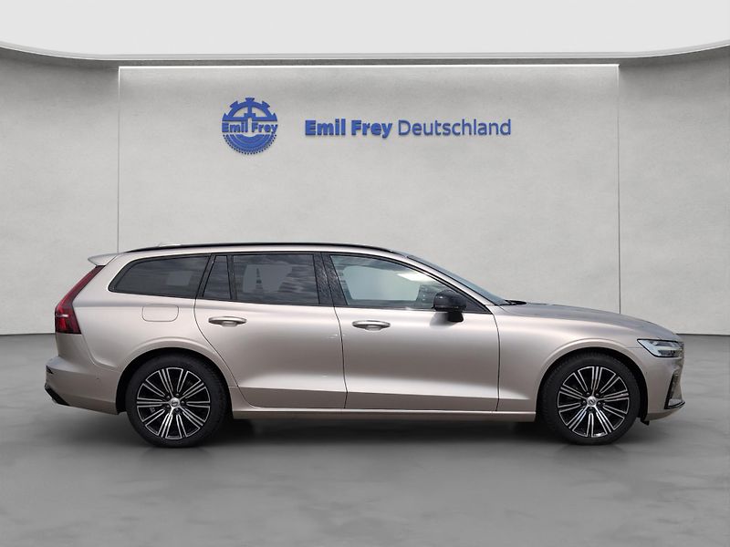 Volvo V60 B4 Plus Dark - fotka 7 z 27