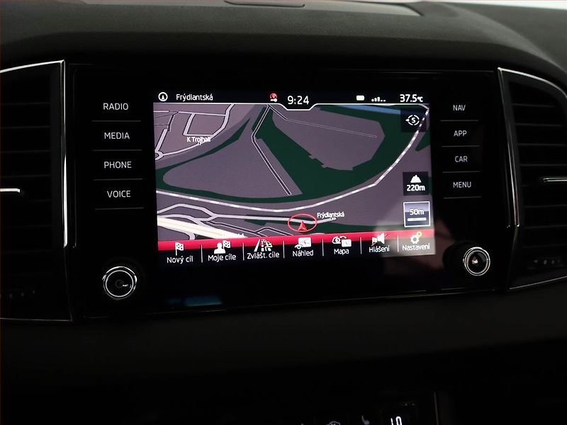 Škoda Karoq (2018) Style 1.6 TDI, Serv.kniha - fotka 16 z 20