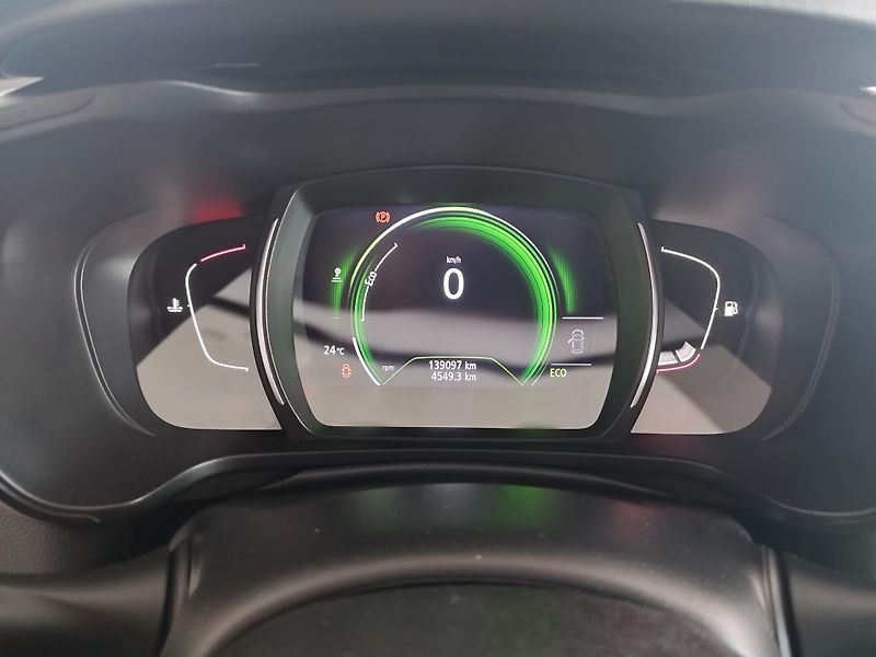Renault Kadjar (2017) 1,2TCE,96KW,LED,ALU,SERVISKA - fotka 27 z 34