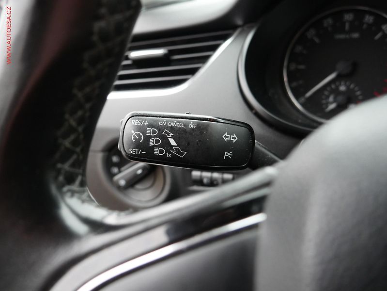 Škoda Octavia (2015) 2.0 TDi, ČR, Ambition - fotka 16 z 20