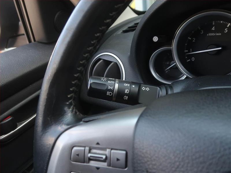 Mazda 6 (2008) 2.0, Xenony, Tempomat - fotka 15 z 17