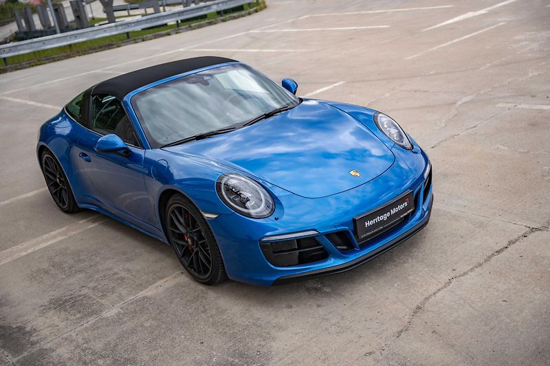 Porsche 911 (2018) 991 4 GTS Targa - fotka 36 z 38