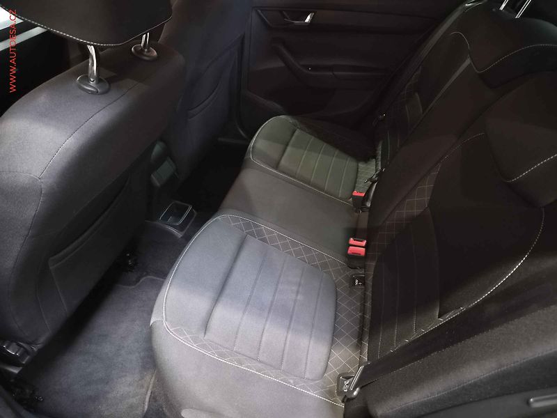 Škoda Fabia (2017) 1.2TSi, 2.maj,ČR, autoAC - fotka 11 z 16