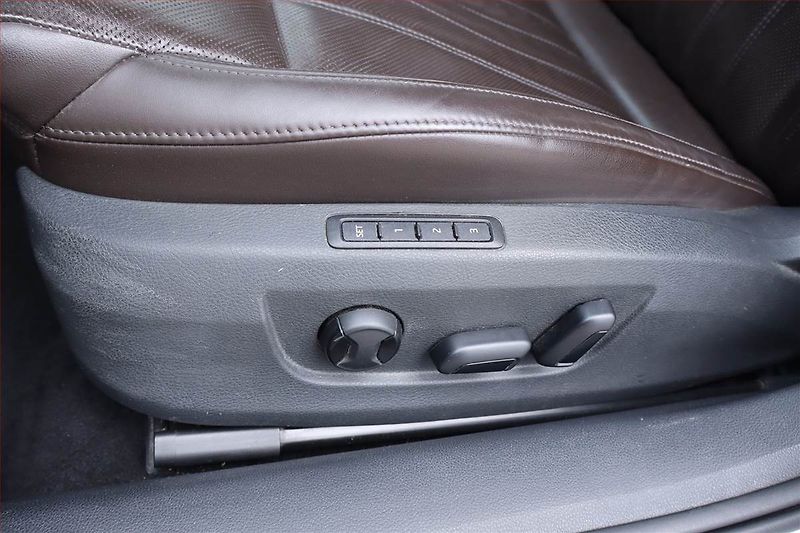 Škoda Superb (2016) Laurin&Klement 2.0 TDI - fotka 29 z 30
