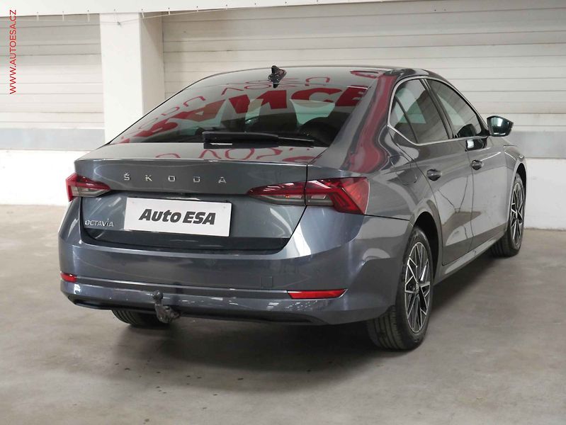 Škoda Octavia (2020) 2.0 TD, ČR, Style, TZ, LED - fotka 6 z 21