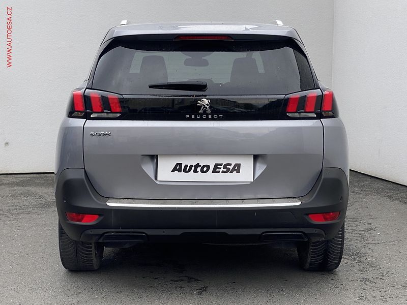 Peugeot 5008 (2018) 1.2PT, Allure, AT, LED - fotka 5 z 19