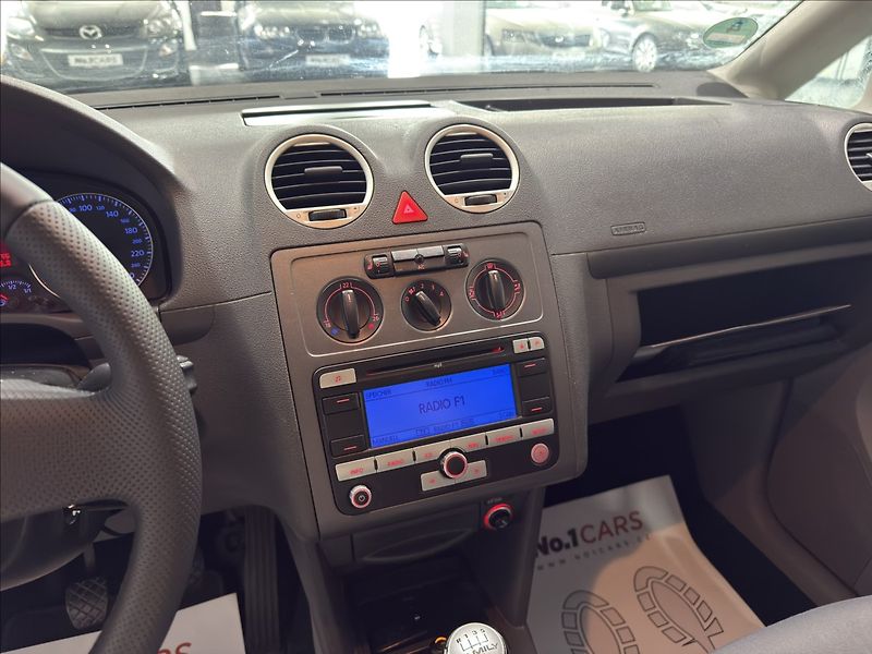Volkswagen Caddy 1,9   TDI 77KW FAMILY EDITION - fotka 8 z 20