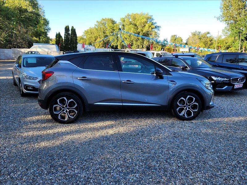 Renault Captur 1,6 E-Tech PHEV Intense - fotka 4 z 49