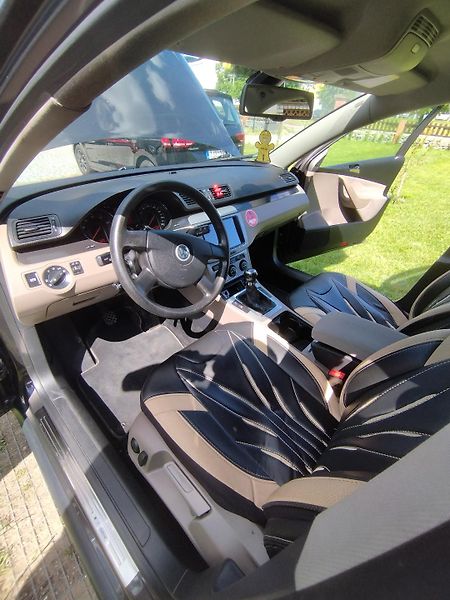 Volkswagen Passat (2005) - fotka 8 z 23