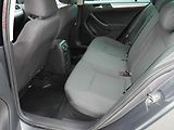 Volkswagen Jetta (2012) 1.2TSi, ČR, AAC, tempo - náhled 10