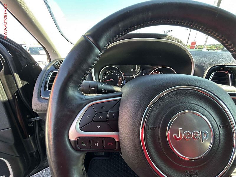Jeep Compass (2017) 1.4 MultiAir 4x4, AT - fotka 17 z 18
