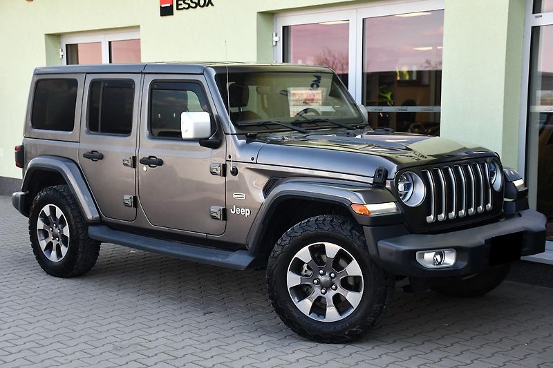 Jeep Wrangler 2.2CRD UNLIMITED REZERVACE - fotka 3 z 51