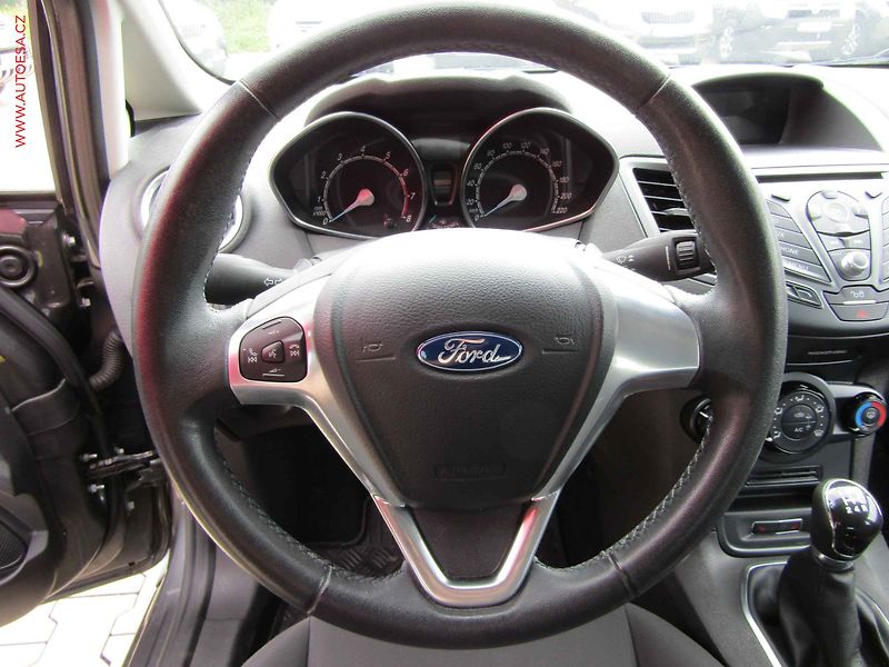 Ford Fiesta (2015) 1.2i, ČR, AC - fotka 15 z 17