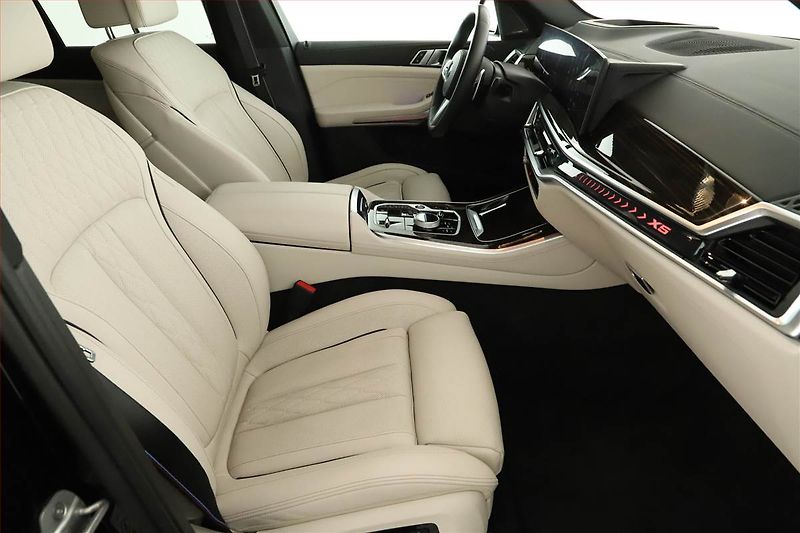 BMW X5 (2024) xDrive40d - fotka 7 z 21