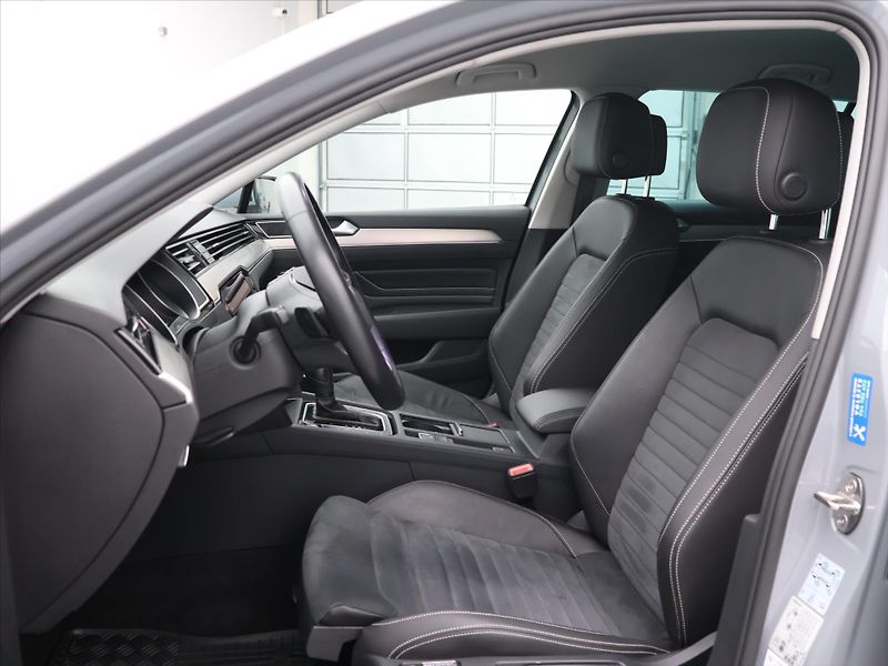 Volkswagen Passat Variant 2.0 TDI 147kW 4MOT DSG CZ DPH - fotka 10 z 30