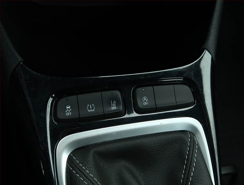 Opel Crossland X (2022) 1.2 Turbo, ČR,1.maj - fotka 15 z 16