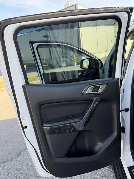 Ford Ranger 2.0 /125kW - fotka 11 z 22