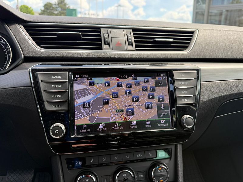 Škoda Superb Style Plus 2.0 TDI 140kw DSG 4 - fotka 15 z 26
