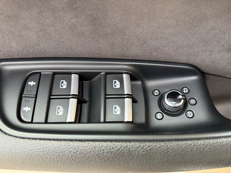 Audi Q7 3.0TDI 200KW QUATTRO S-LINE, V - fotka 23 z 28