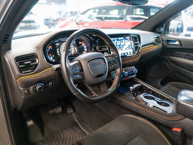 Dodge Durango (2023) 5.7 R/T Hemi Orange Tow N Go - fotka 12 z 38