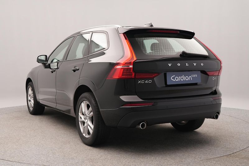 Volvo XC60 D4 AWD MOMENTUM CZ 1.maj - fotka 7 z 39