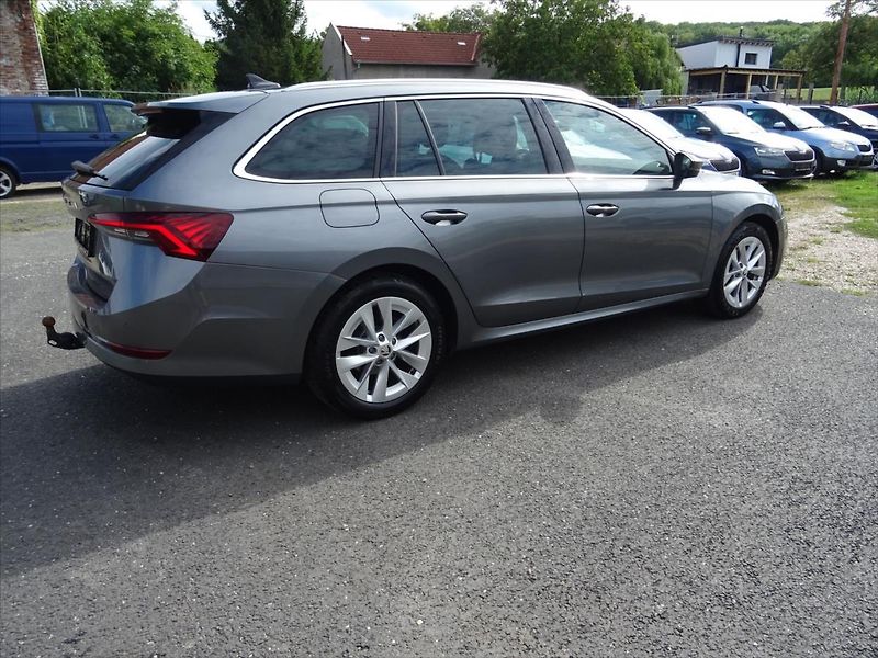 Škoda Octavia 1,0 TSI 81 kW Business - fotka 8 z 33