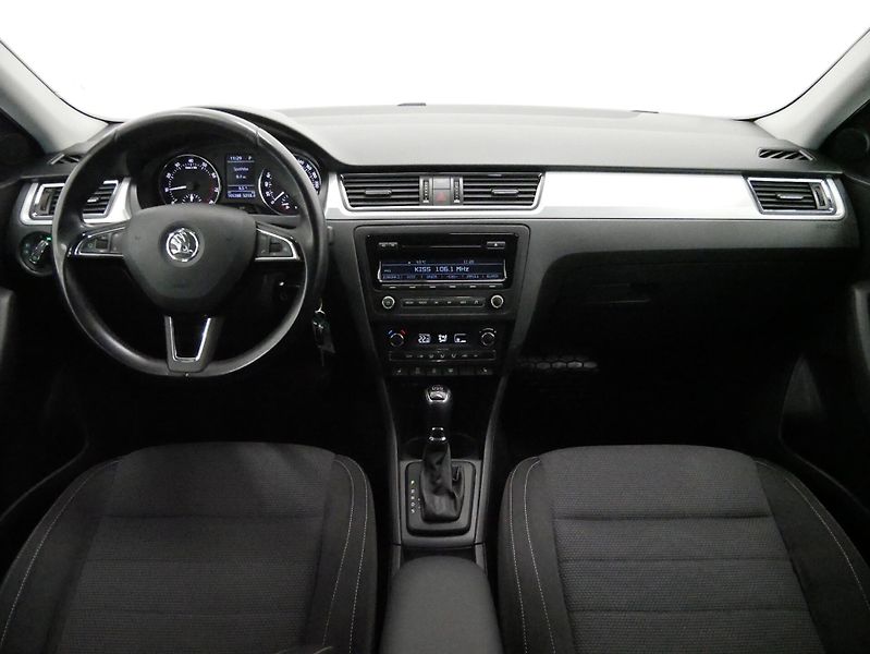 Škoda Rapid - fotka 5 z 25