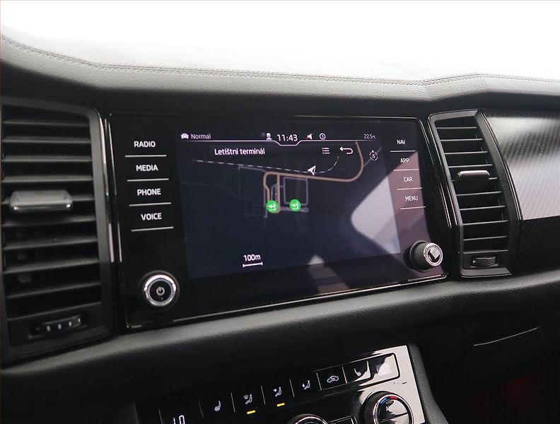 Škoda Kodiaq (2022) Sportline 1.5 TSI, digi klima - fotka 26 z 26