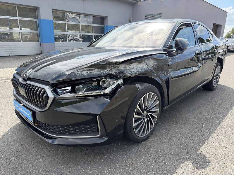Škoda Superb 2,0TDi 147kW L&K 4x4 aut. - fotka 2 z 22