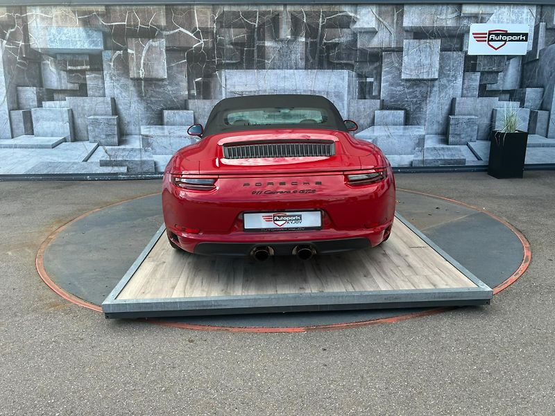 Porsche 911 (2018) CARRERA 4 GTS, 3.0, 331KW, DPH - fotka 7 z 23