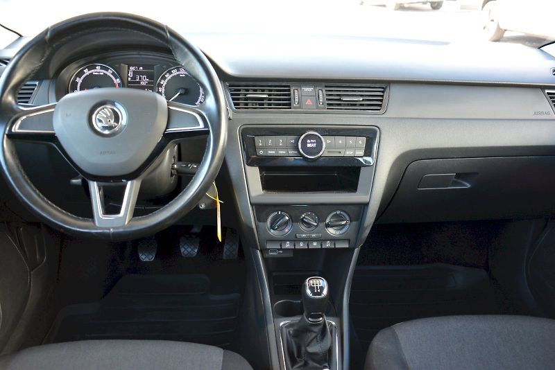 Škoda Rapid (2018) 1.0 TSI 70 kW Active PLUS - fotka 15 z 22
