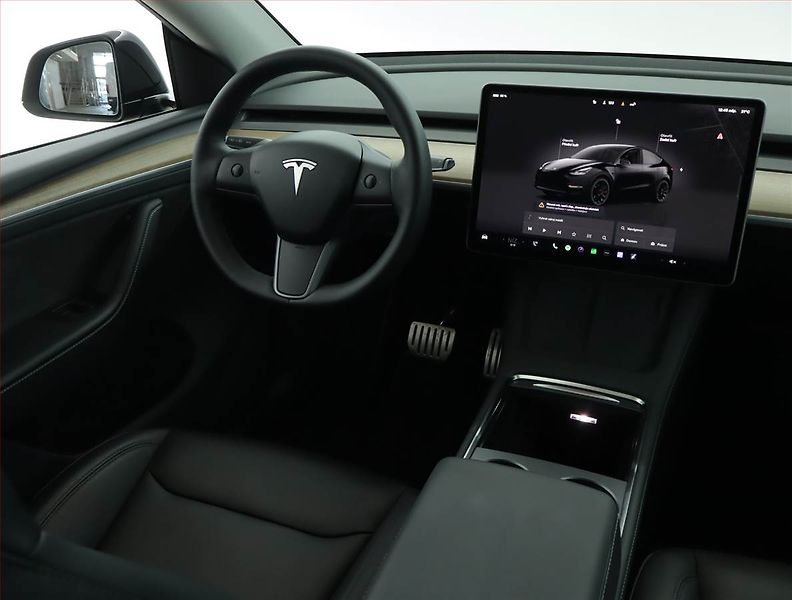 Tesla Model Y (2022) Performance 79kWh, SoH 92% - fotka 7 z 22