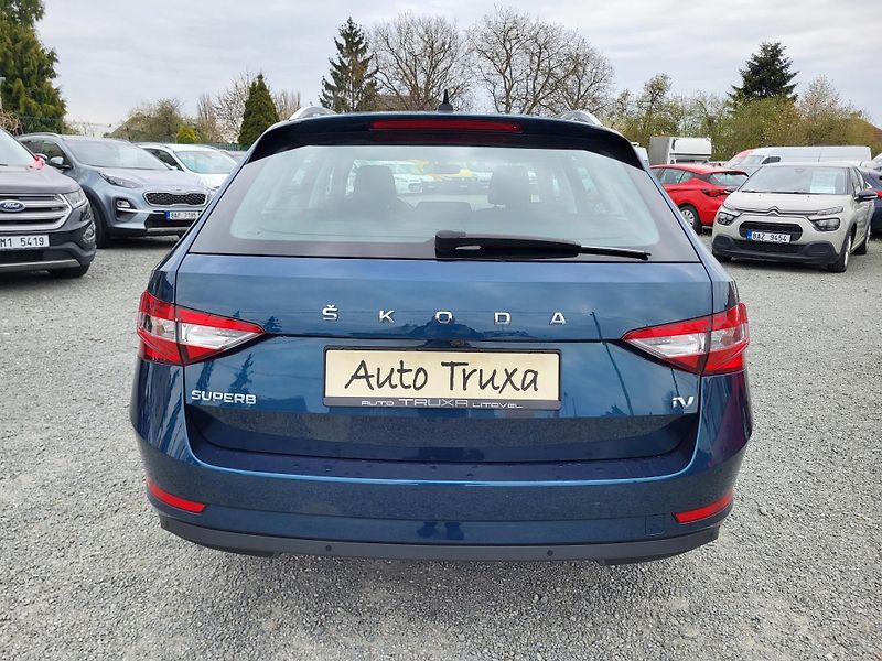 Škoda Superb iV 1.4 PHEV 160kW DSG STYLE - fotka 41 z 48