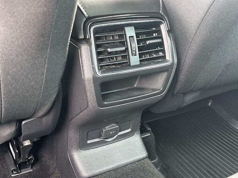 Škoda Karoq (2024) 1.5 TSI DSG Fresh - fotka 28 z 32