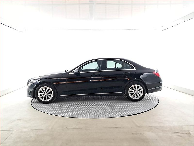 Mercedes-Benz Třídy C (2020) C 200 d - fotka 3 z 18