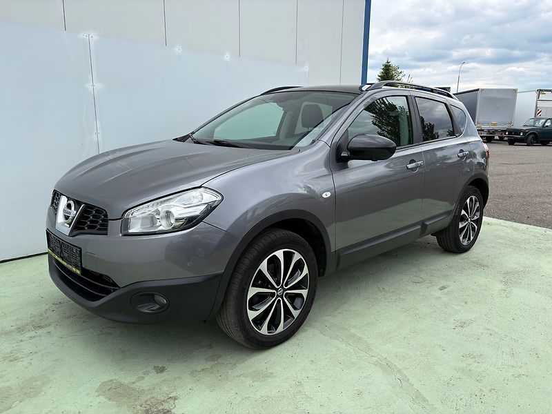 Nissan Qashqai 1.6dCi, 96kW, 4x4, Kamera 1Maj - fotka 3 z 27
