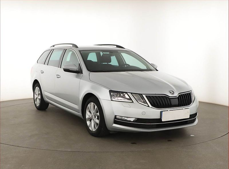 Škoda Octavia (2018) 1.6 TDI, Automat, Tempomat - fotografie inzerátu