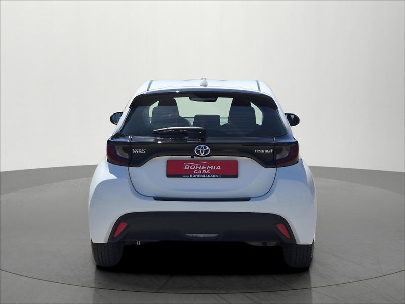 Toyota Yaris 1,5 TNGA HEV 92-1 CVT ČR - fotka 6 z 23