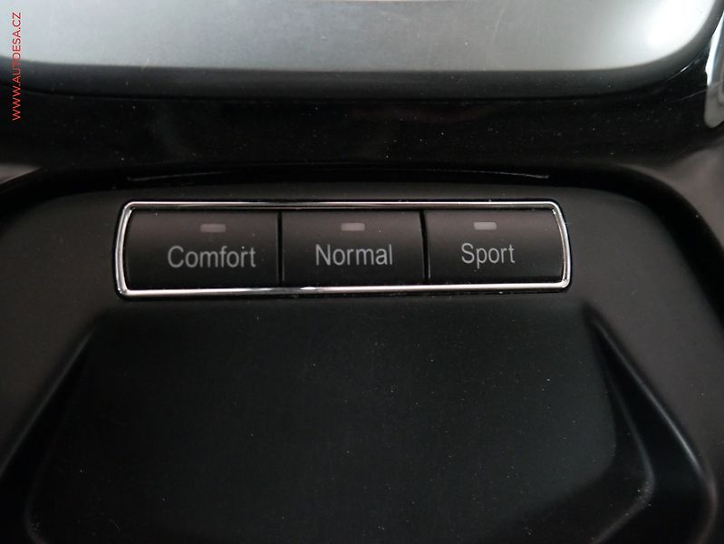Ford S-MAX (2013) 2.2 TDCi, Titanium S, AT - fotka 21 z 24