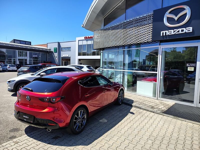 Mazda 3 (2026) 2,5L e-SKYACTIV G - fotka 4 z 8