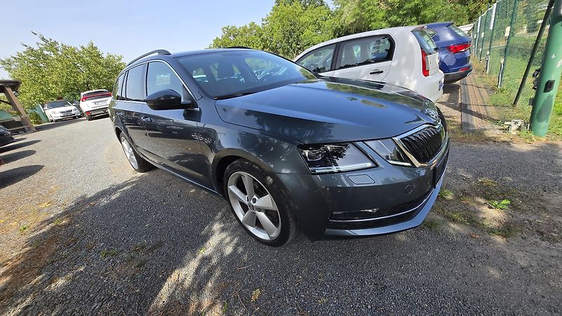 Škoda Octavia 2.0TDI 4x4  STYLE 1MAJITEL - fotka 43 z 43