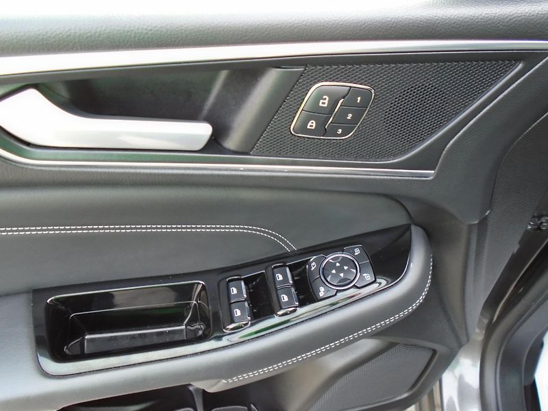 Ford Galaxy 2,0EcoBlue 140kW AWD Vignale  - fotka 21 z 50