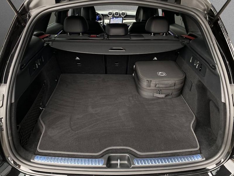 Mercedes-Benz GLC (2025) 300 de 4MATIC - fotka 25 z 28