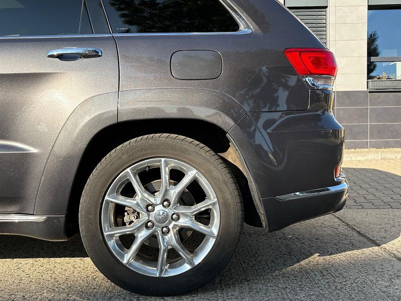 Jeep Grand Cherokee 3.0 CRD 184 kW 4X4 SUMMIT, ČR - fotka 6 z 59