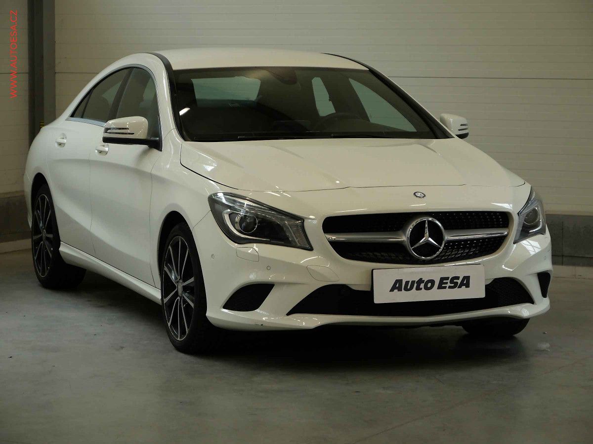 Mercedes-Benz CLA 1.6i 180, 1.maj,ČR, AT