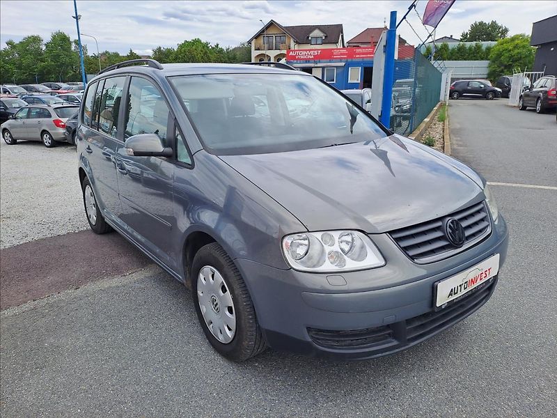 Volkswagen Touran 1,6 i 75 kW DIGIKLIMA - fotka 2 z 13