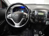 Hyundai i30 (2011) 1.4 i, ČR, AC, tažné - náhled 13
