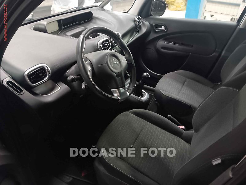 Citroën C3 Picasso (2016) 1.2 PT, AC, temp, tažné - fotka 3 z 3
